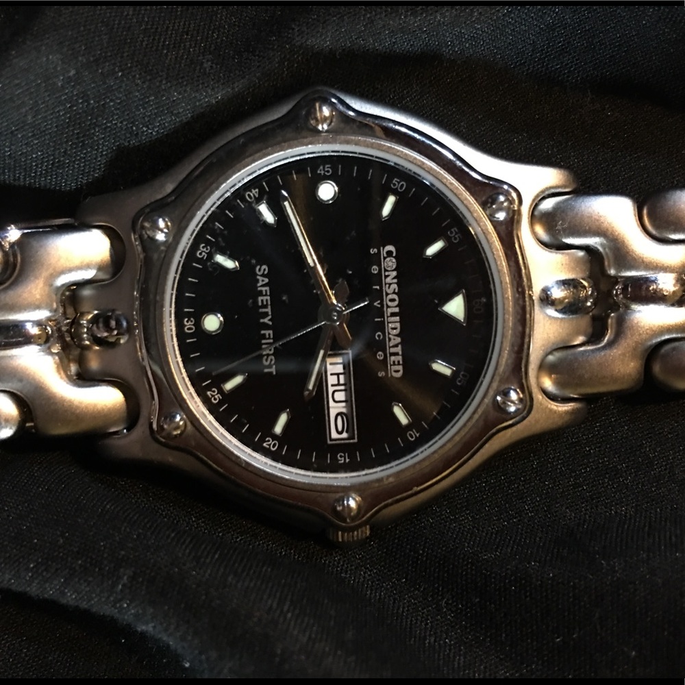 Silver consolidated watch